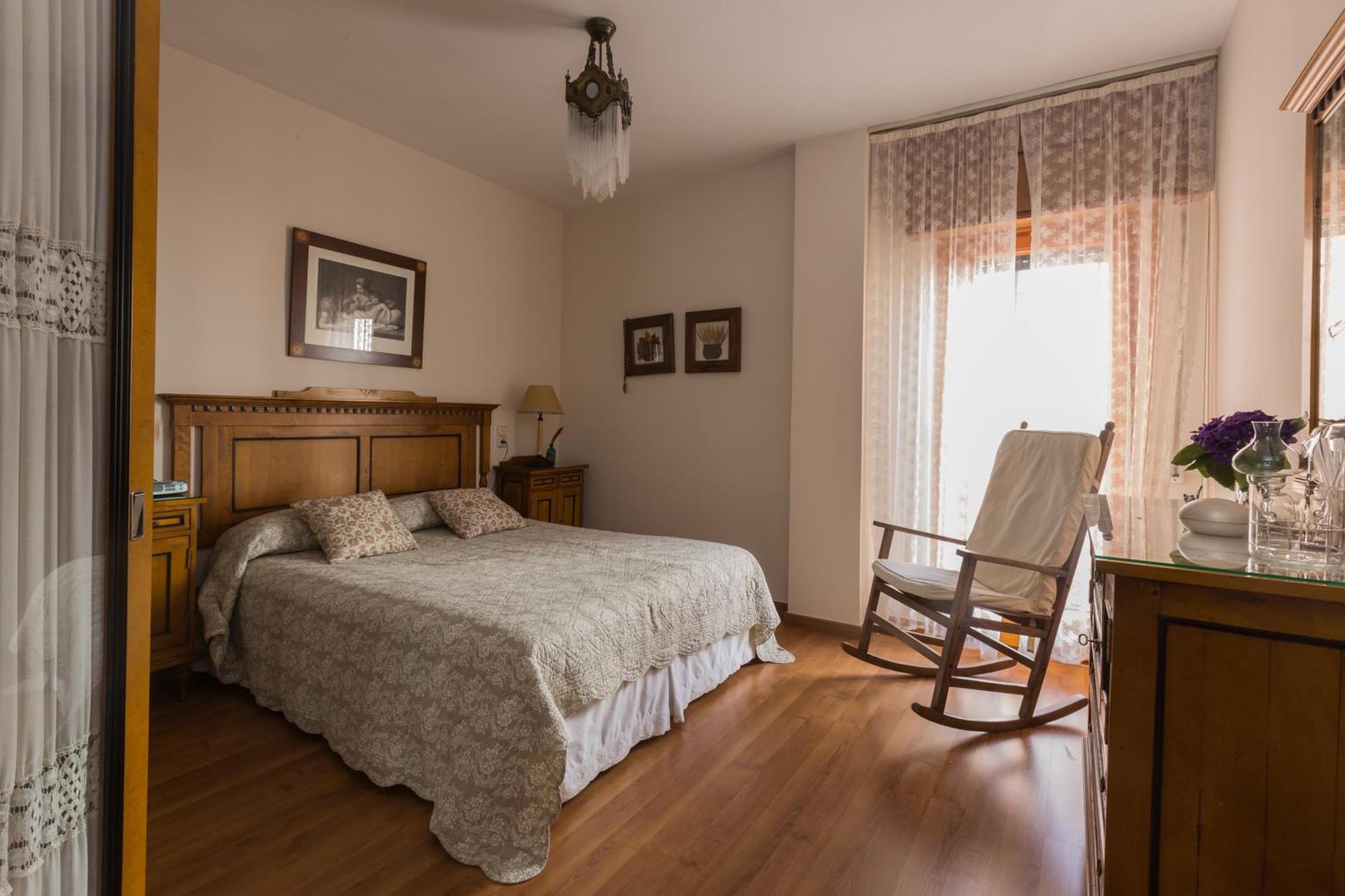 Gracia Suites - Centro Y Confort Con Parking Gratis Granada Exterior photo
